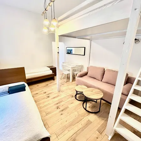 Goscinne Wislna Oda ve Kahvaltı 4*